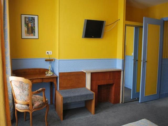 Logis Hotel & Restaurant - Le Normandie Caudebec-en-Caux Εξωτερικό φωτογραφία