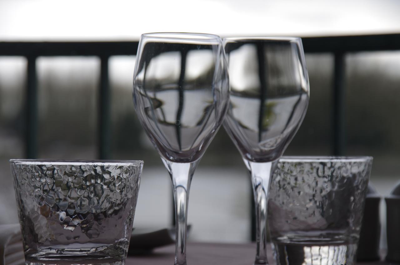 Logis Hotel & Restaurant - Le Normandie Caudebec-en-Caux Εξωτερικό φωτογραφία